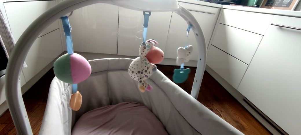 Chicco baby hug 4w1 kołyska leżaczek łóżeczko