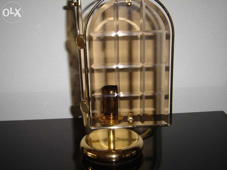 Candeeiro de mesinha