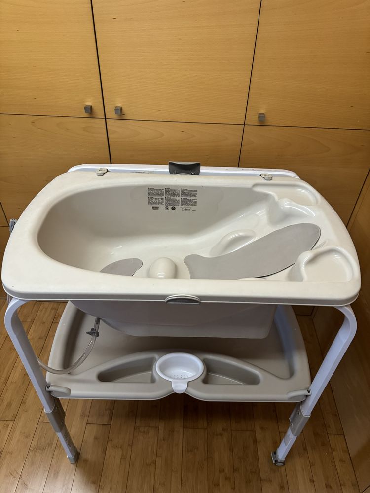 Banheira de bebe marca Jané