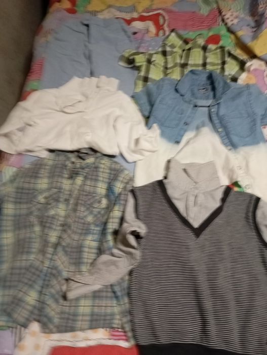 Віддам безкоштовно речі на хлопчика.