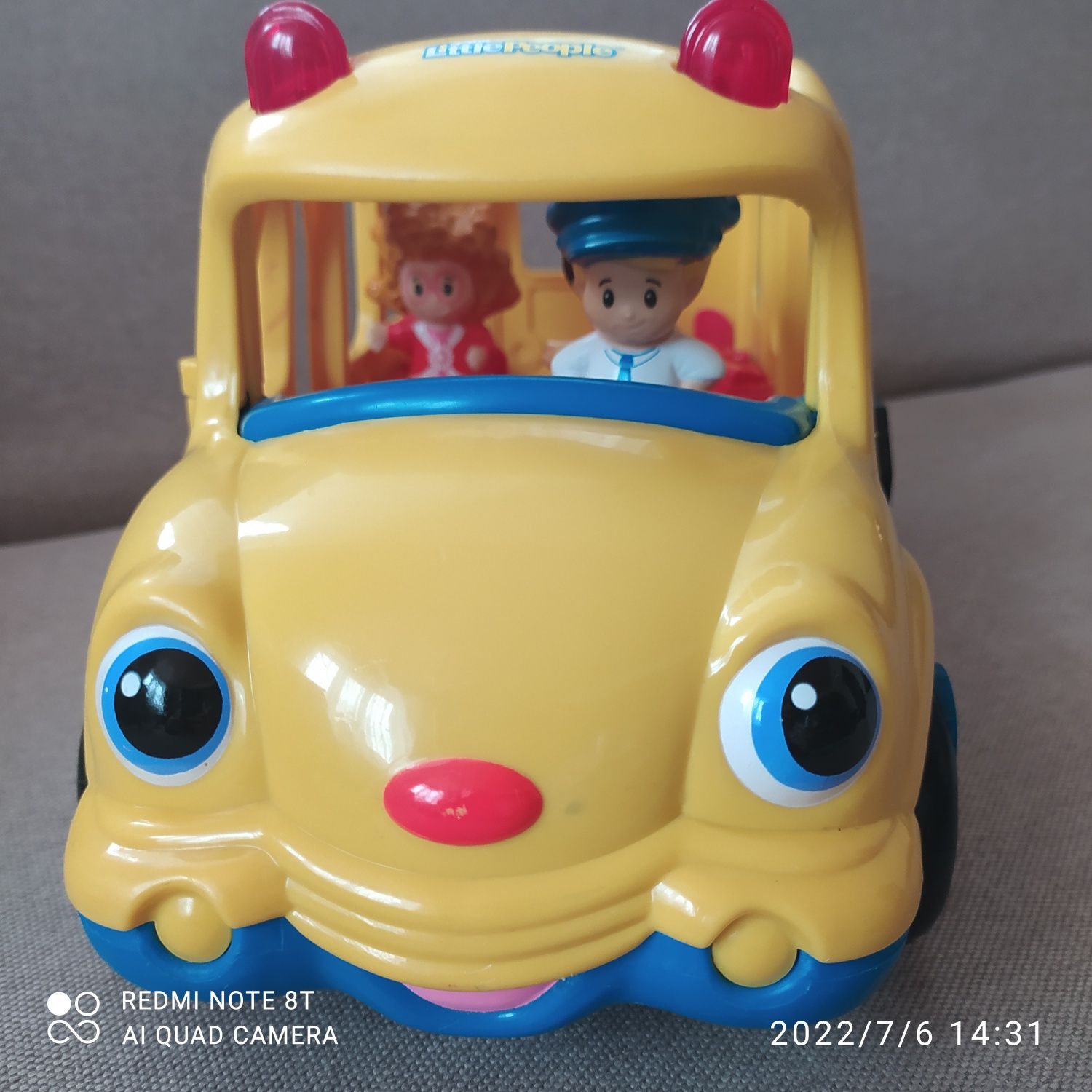 Автобус Fisher price, Little People