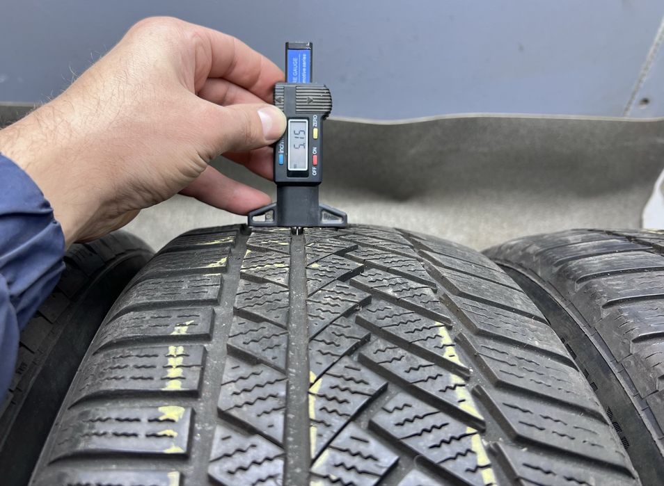 Шини ~5мм зима 235 45 R17 Continental Winter Contact TS850P зимові