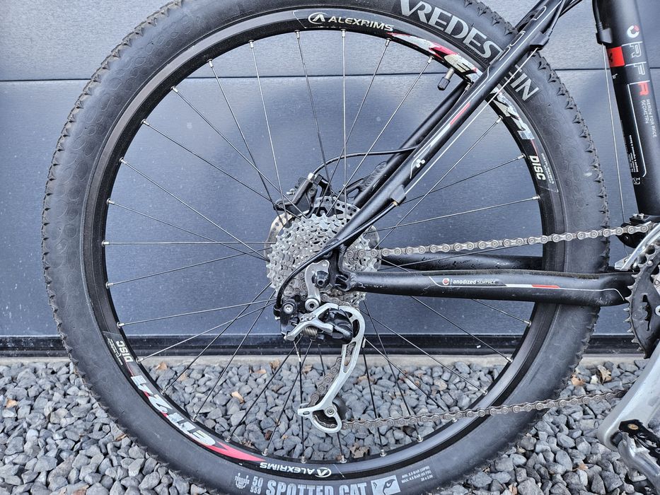 Rower. Cube. rozm.  18". XT