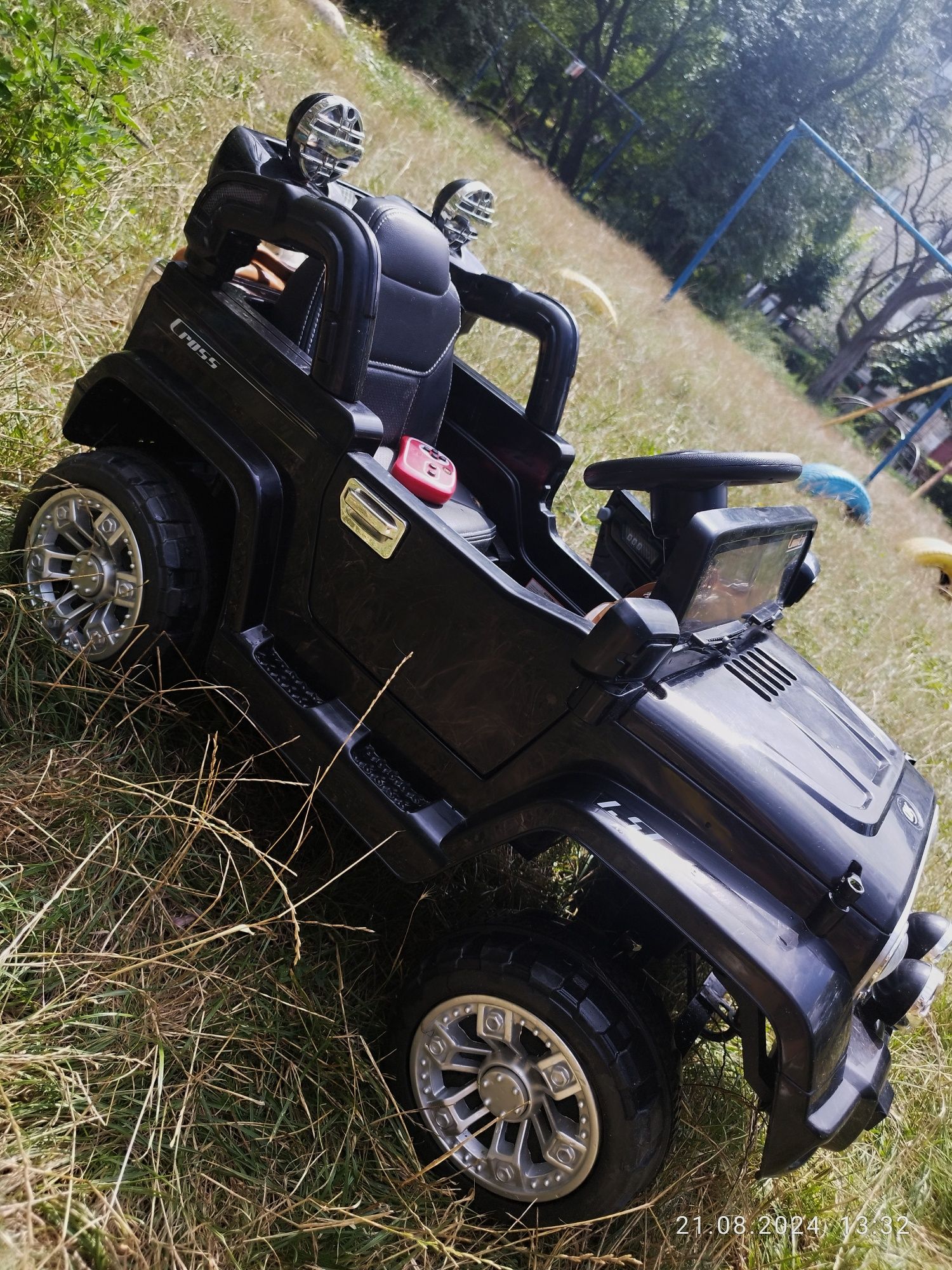 Дитячий автомобіль