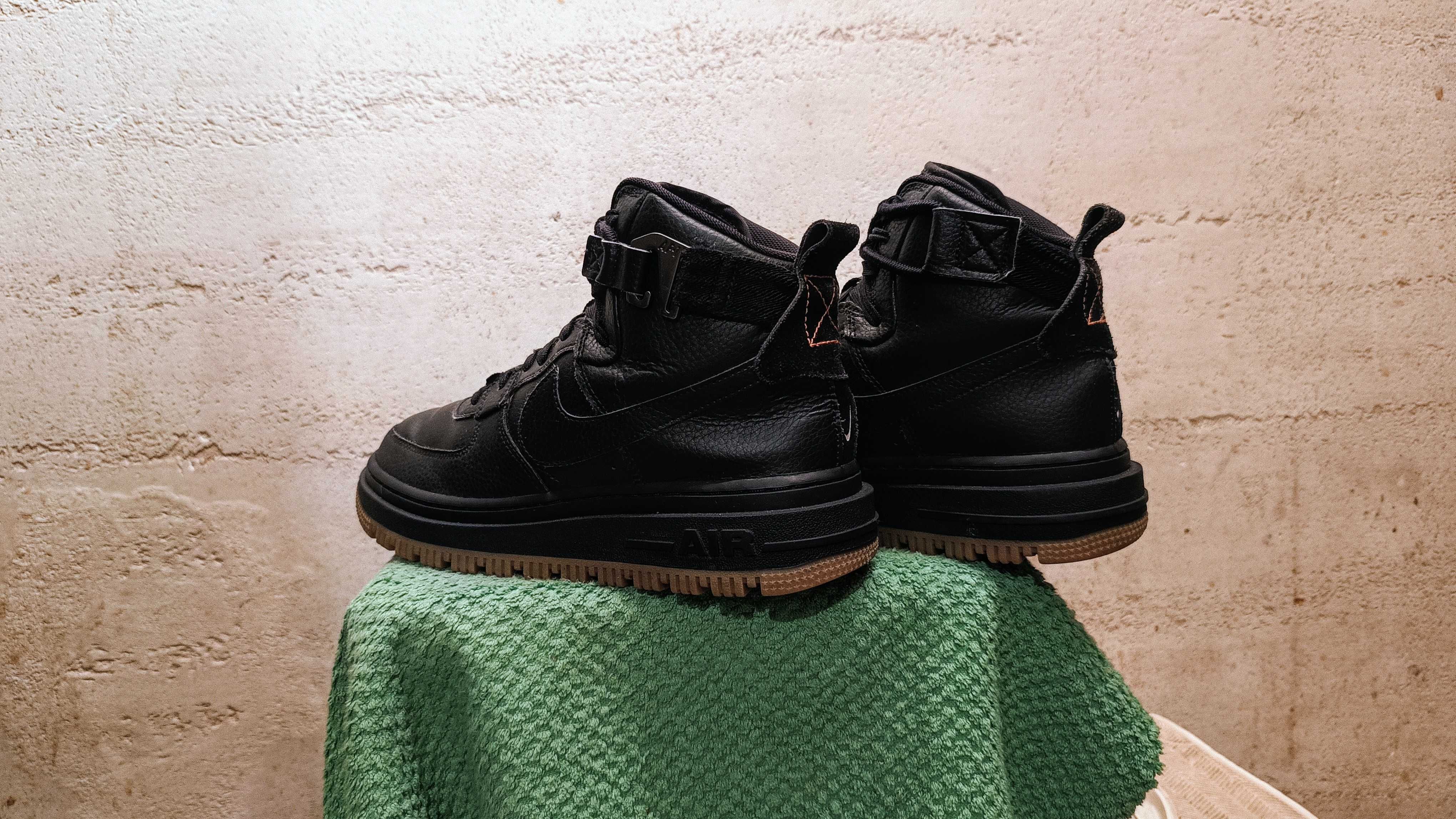 NIKE AIR FORCE 1 HIGH UTILITY 2.0 r.41 skóra stan bardzo dobry