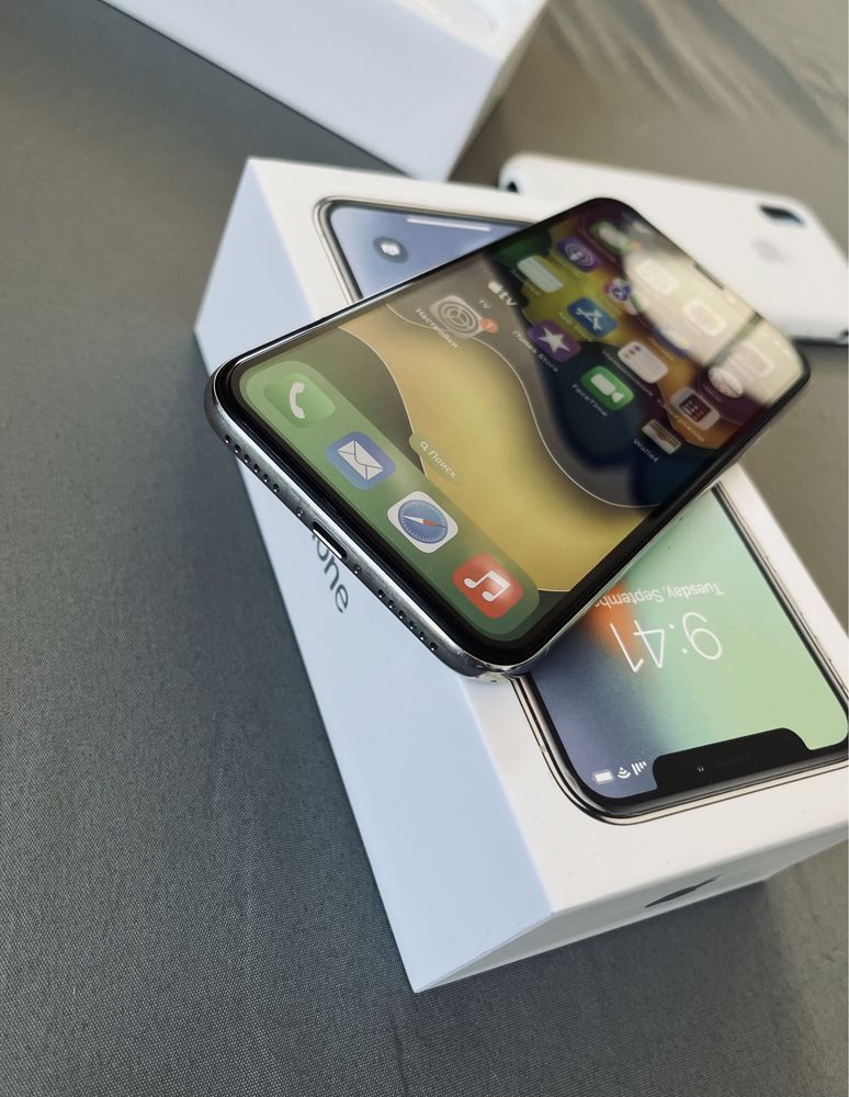 iPhone X 64GB Silver Neverlock