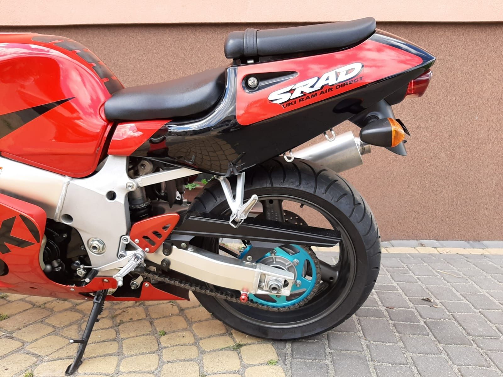 Suzuki GSX-R 600 SRAD super stan