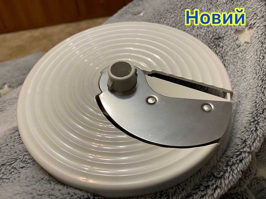 Продам насадки на кухонний комбайн
