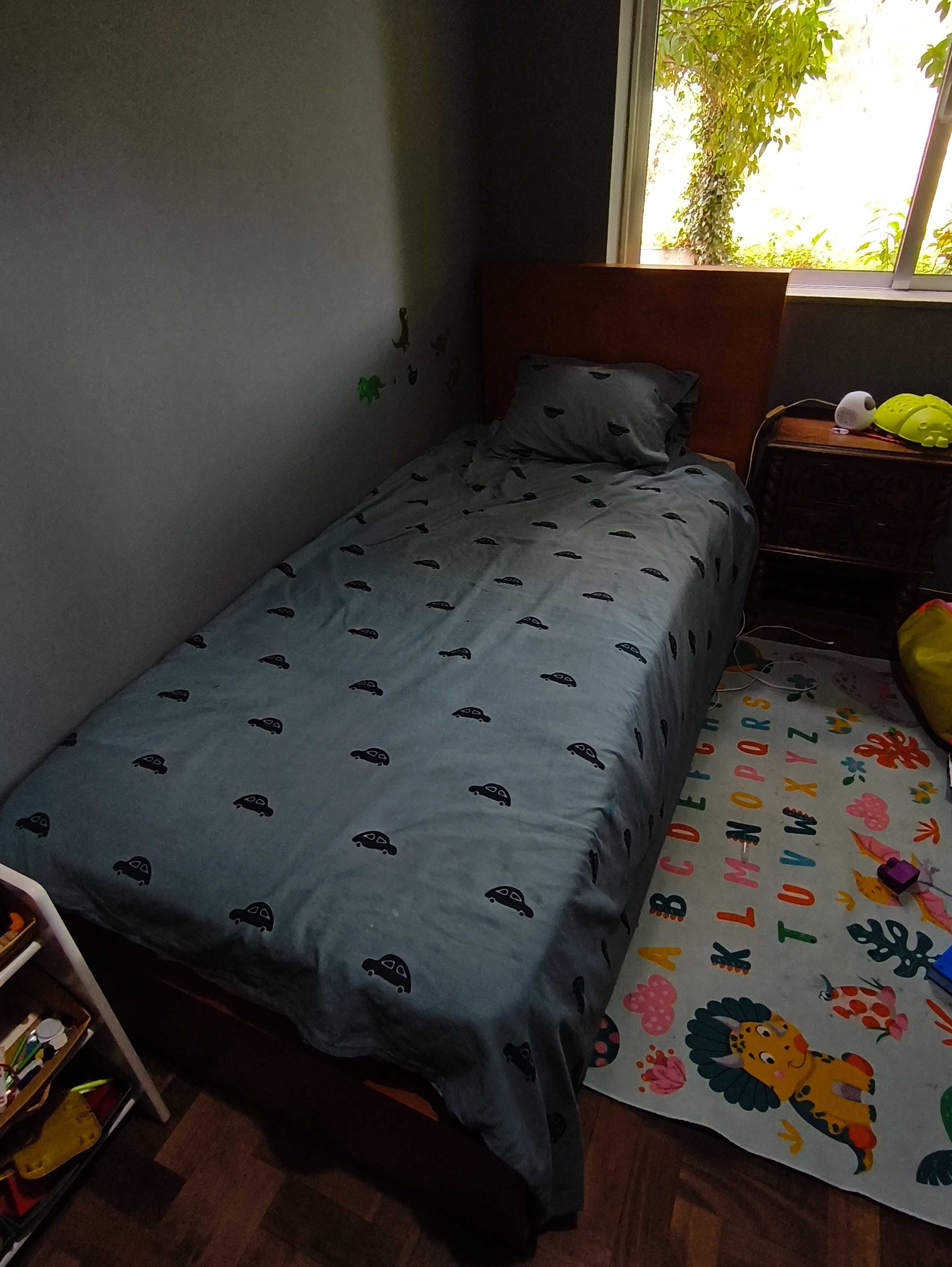 Vendo cama nova de solteiro