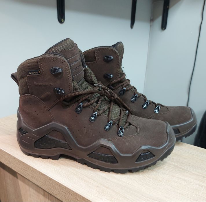 Чоловічі тактичТактичні черевики LOWA Z-6S GTX C Dark Brown