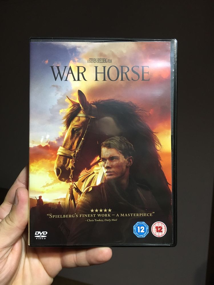 DVD фільм Бойовий кінь англійською