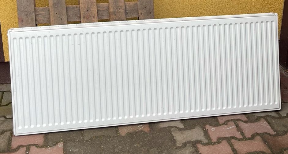 Grzejnik stalowy, pojedynczy. 200 cm