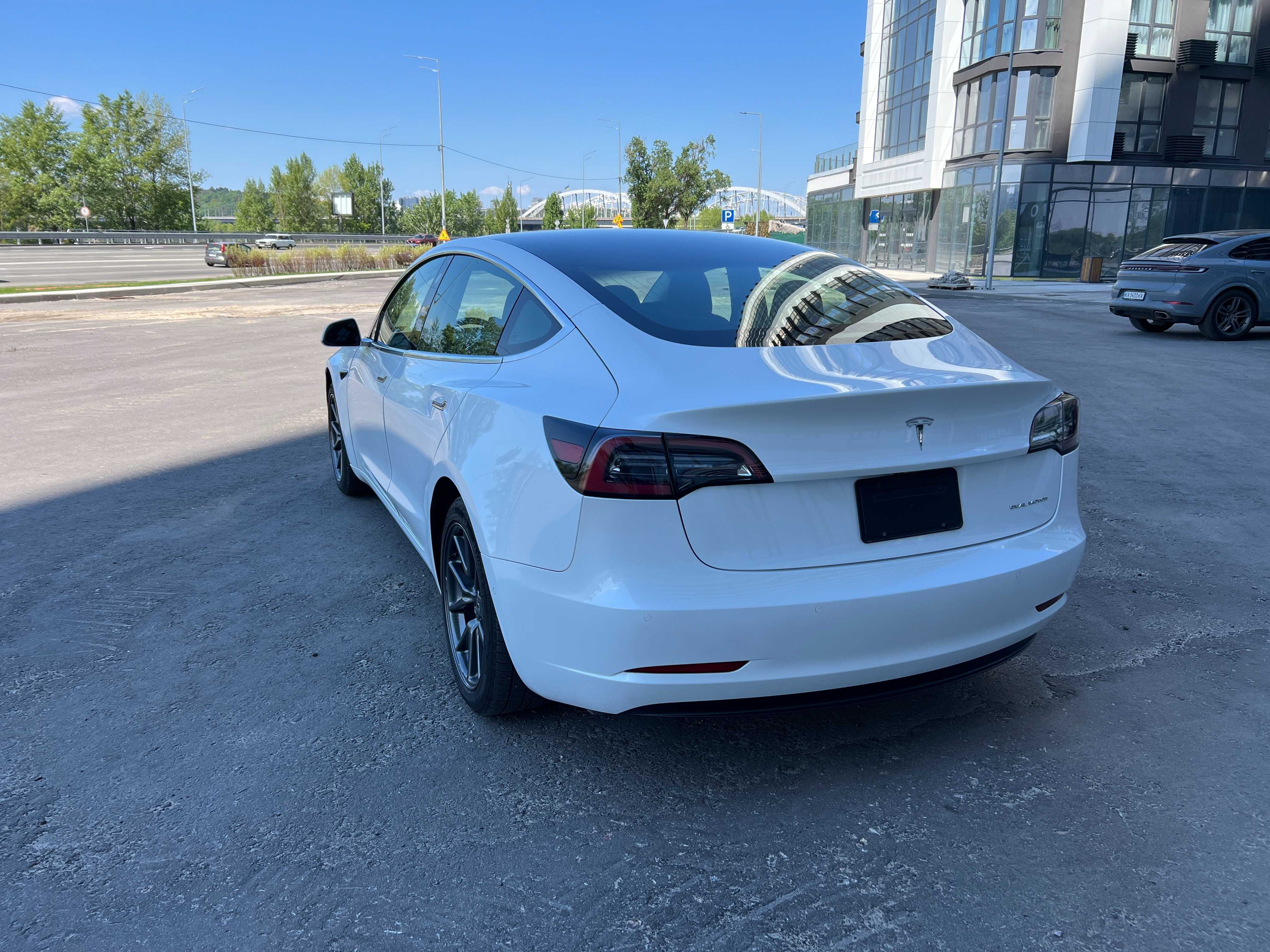 Продам Tesla Model 3 2019 Long Range Dual Motor AWD