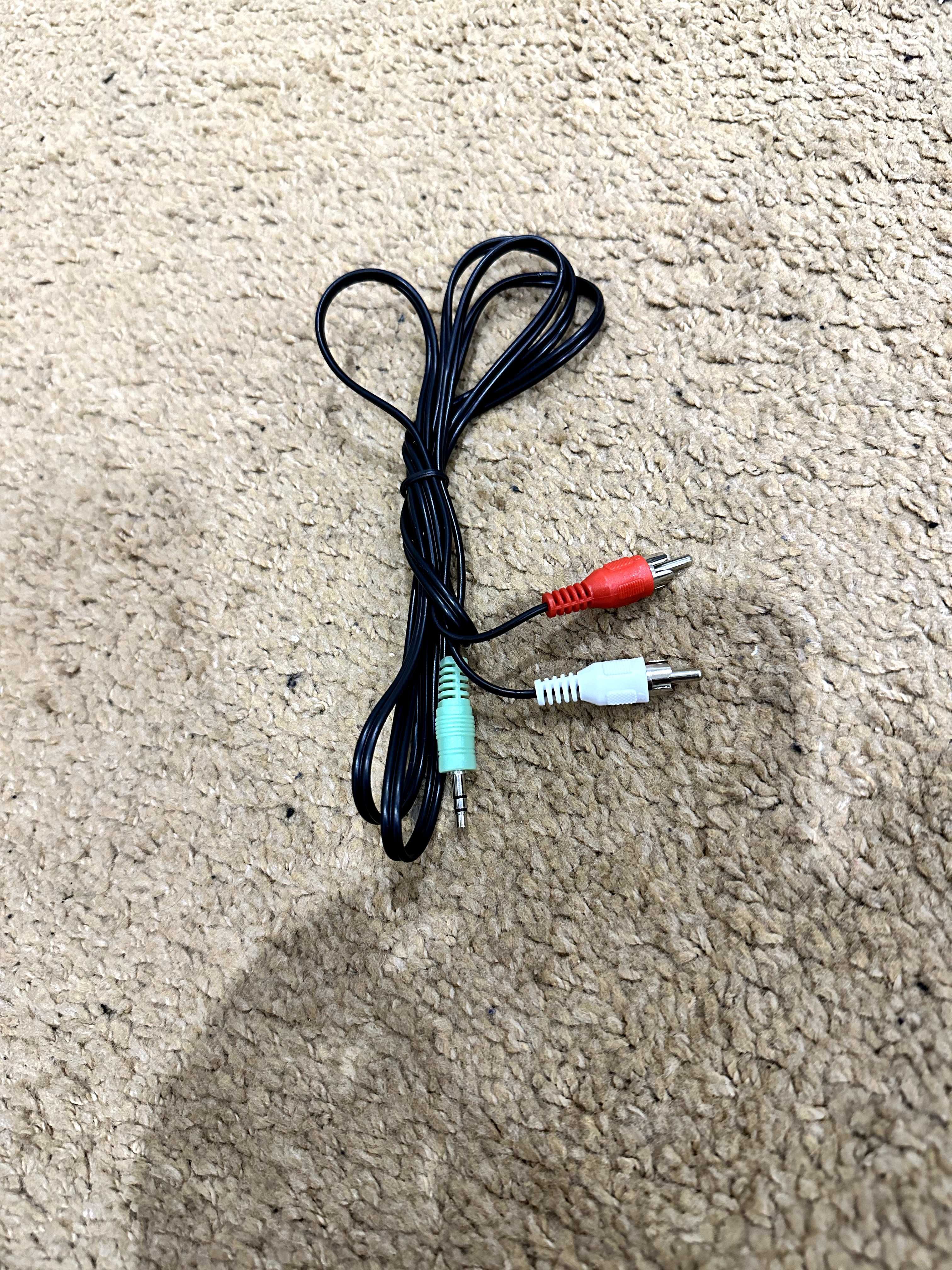 Комплектуючі для материнської плати і VGA кабель з перехідником