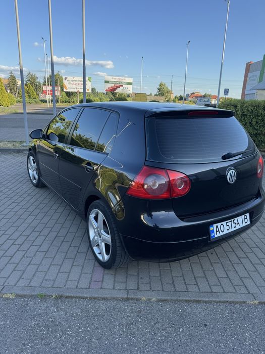 Volkswagen golf 5 (2004р)