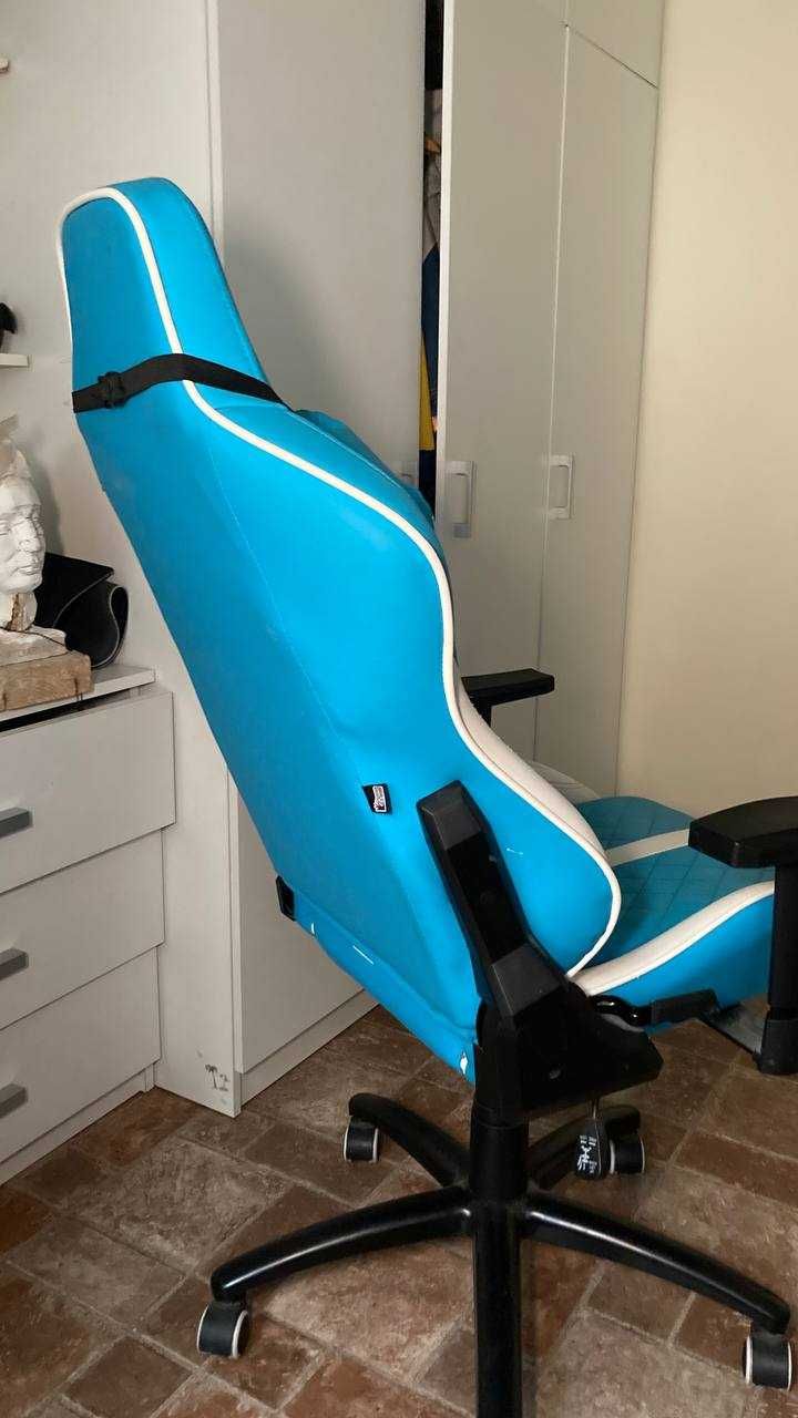 Геймерское кресло ExtremeRace light blue/white