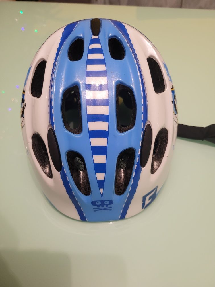 Kask rowerowy z lampką dziecięcy