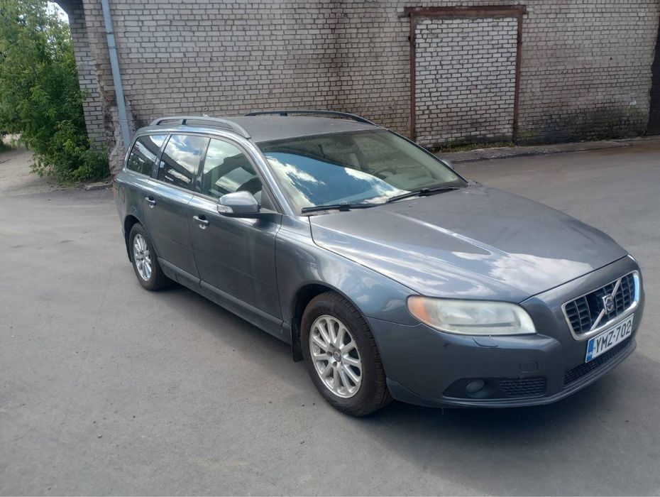 Volvo V-70 2008 р. 2.4 D 120 kw пробіг 317