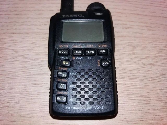 Yaesu VX-3E