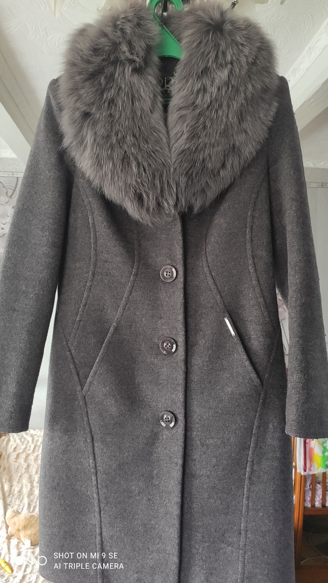 Красиве Зимове пальто
