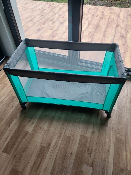 Łóżeczko turystyczne