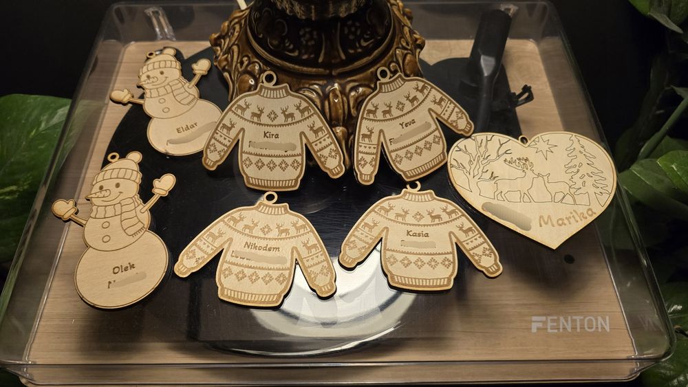 Grawerowane bombki na choinkę, personalizowane, sklejka