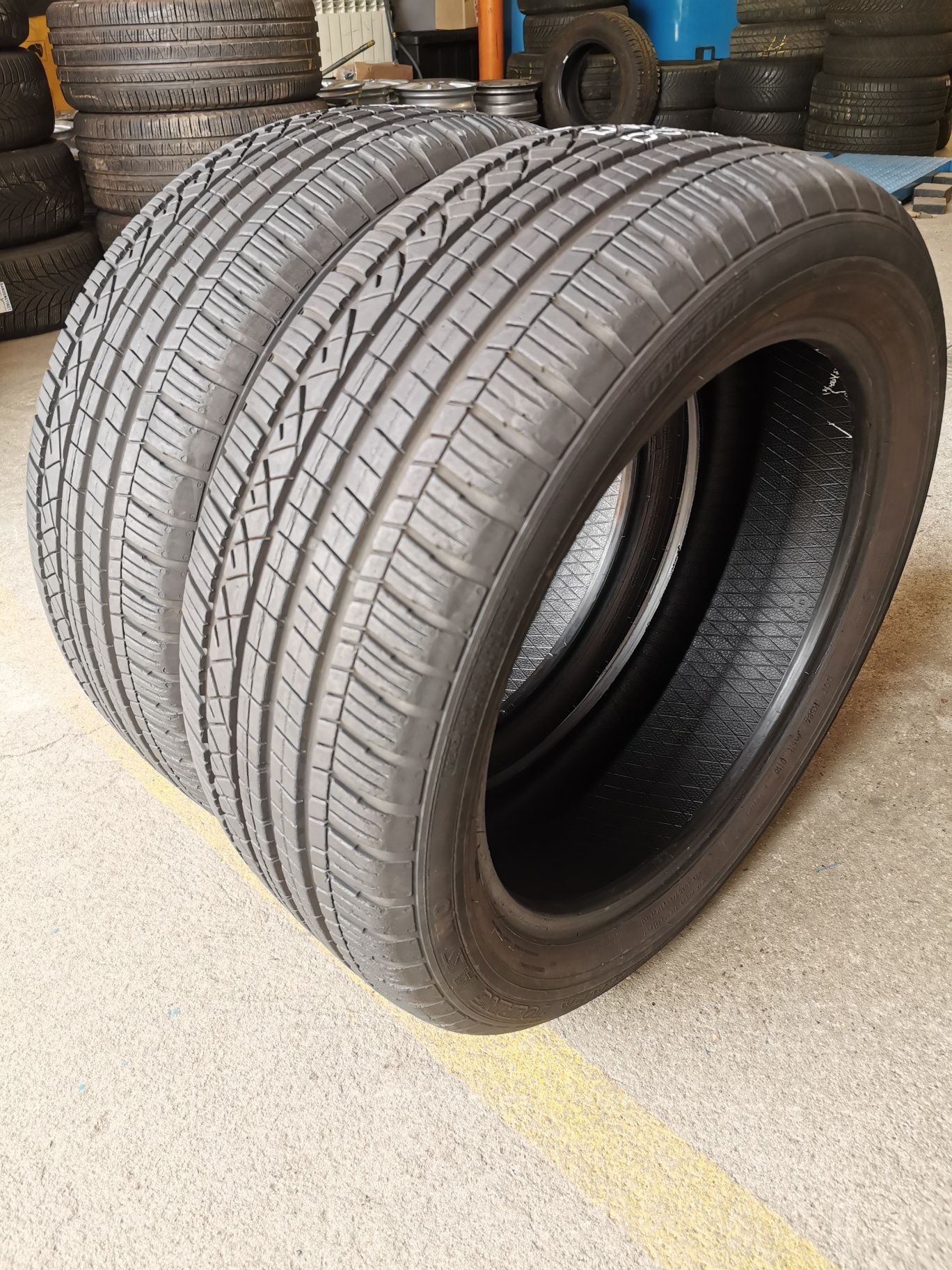 Para opon 235/50R19 Dunlop Grandtrek Touring A/S