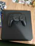 Sprzedam konsole PS4 slim