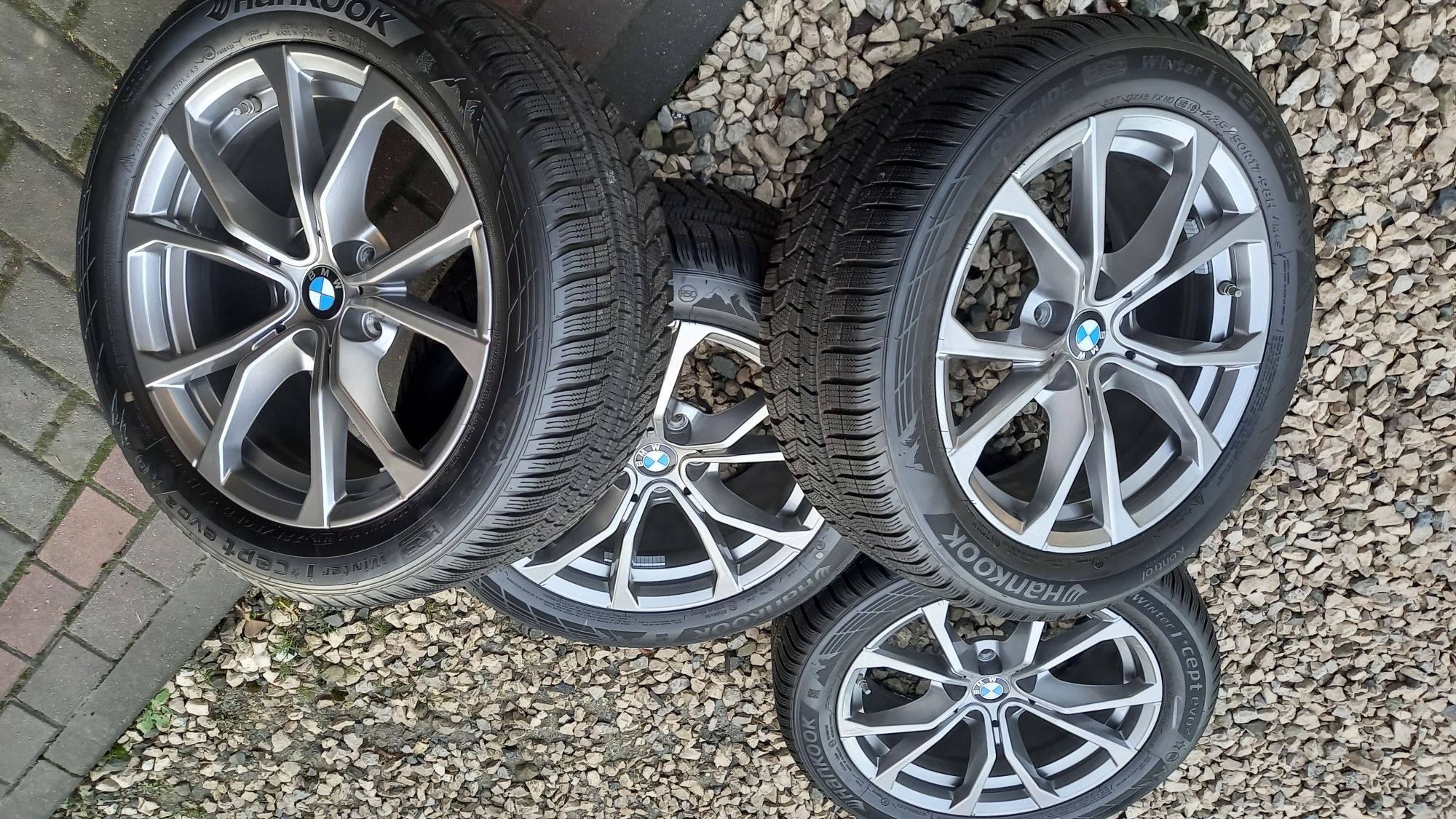 Koła zimowe 17 Bmw G20 7.5J 17" ET 30 5x112 4 sztuki 225/50/17