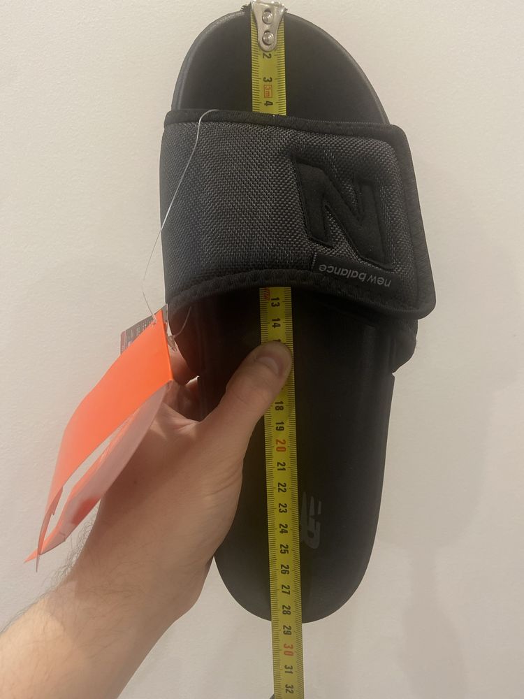 Тапки, тапочки, шльопанці, шльопки new balance