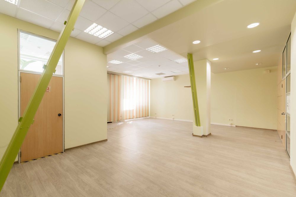 Здам офісне приміщення 710 кв.м. Власник, генератор