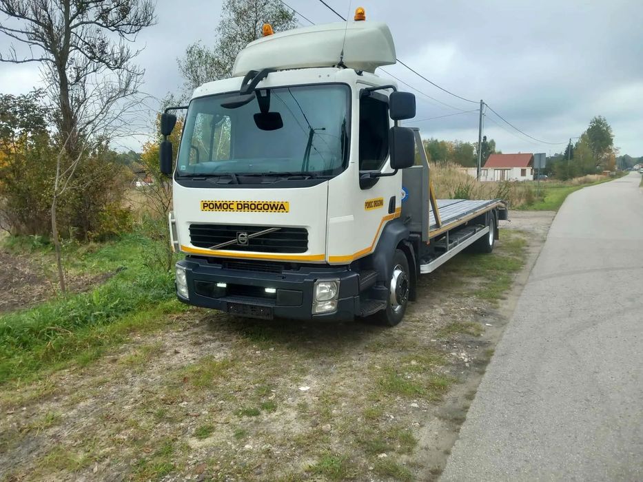 Volvo FL 12.240  Volvo Fl 12 240 pomoc drogowa specjalny