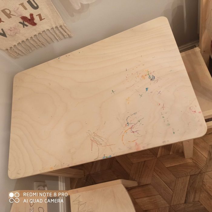Stolik drewniany i 2 krzesła