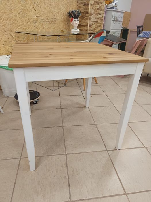 Mesa de refeições IKEA