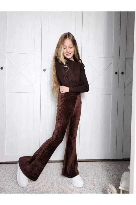 Dzwony prążkowane welurowe 146