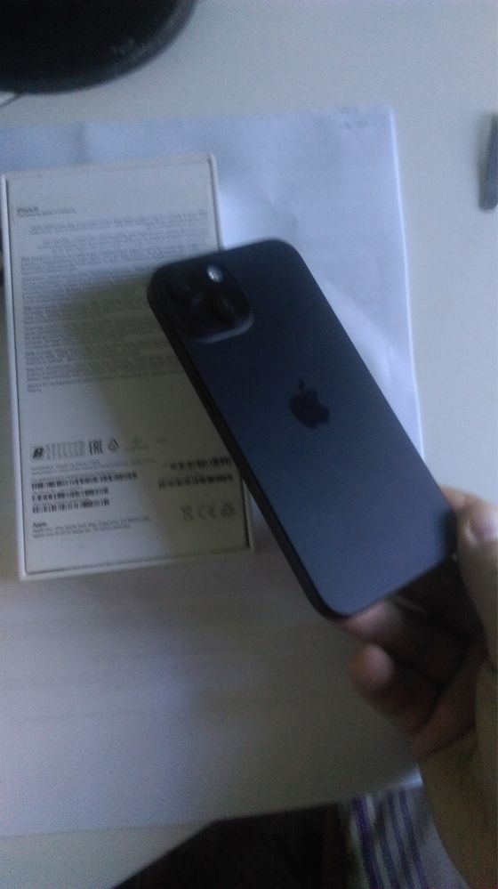 iPhone 15 128GB.