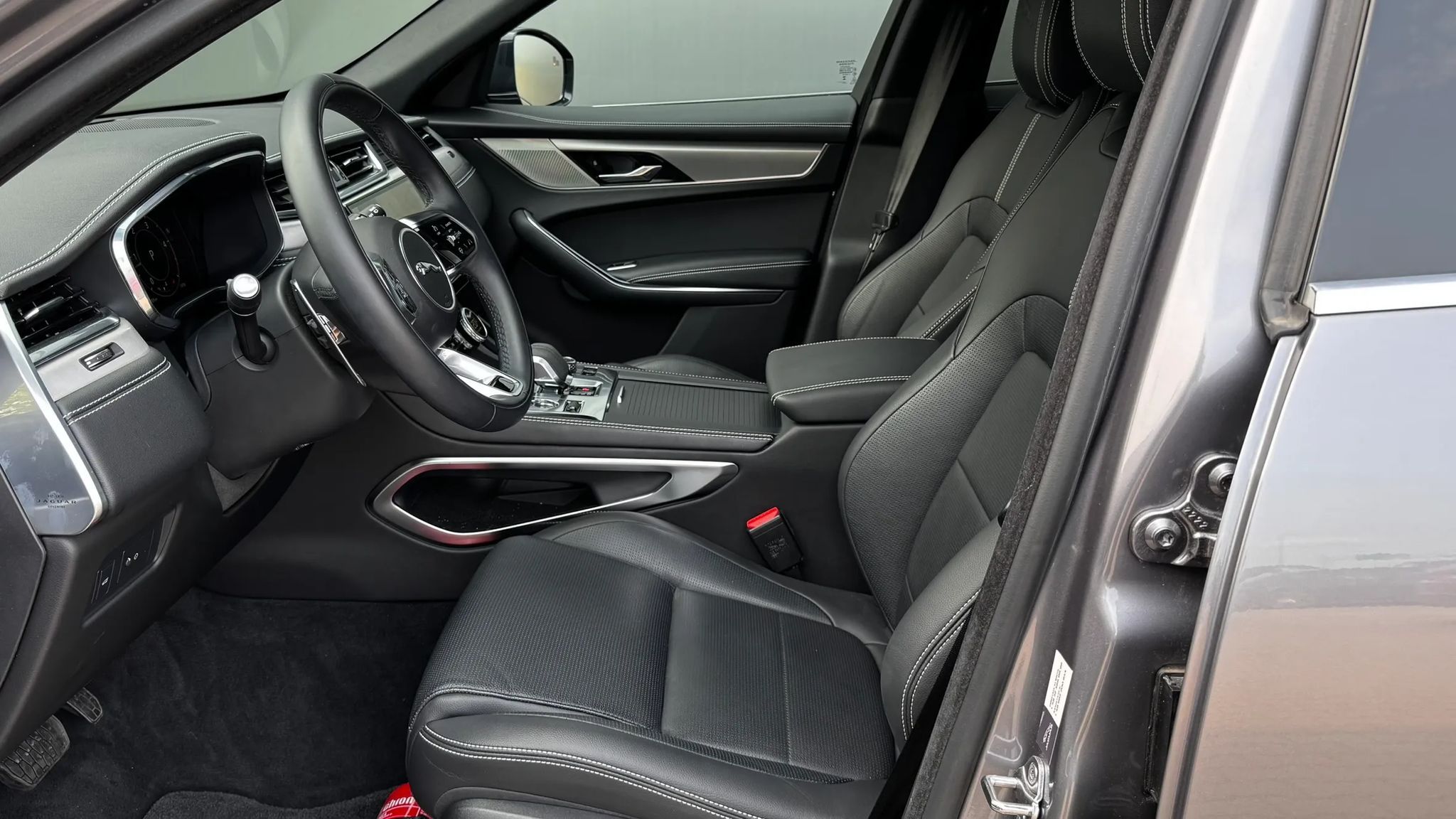 Jaguar F-Pace F-Pace 2.0D 204 PS AWD Auto R-Dynamic S / Demo dilera - od ręki