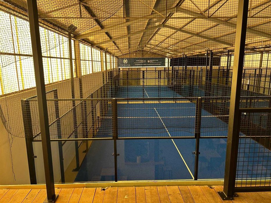 Piso superior em clube de Padel na Trofa
