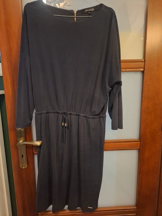 Sukienka 40 granatowa