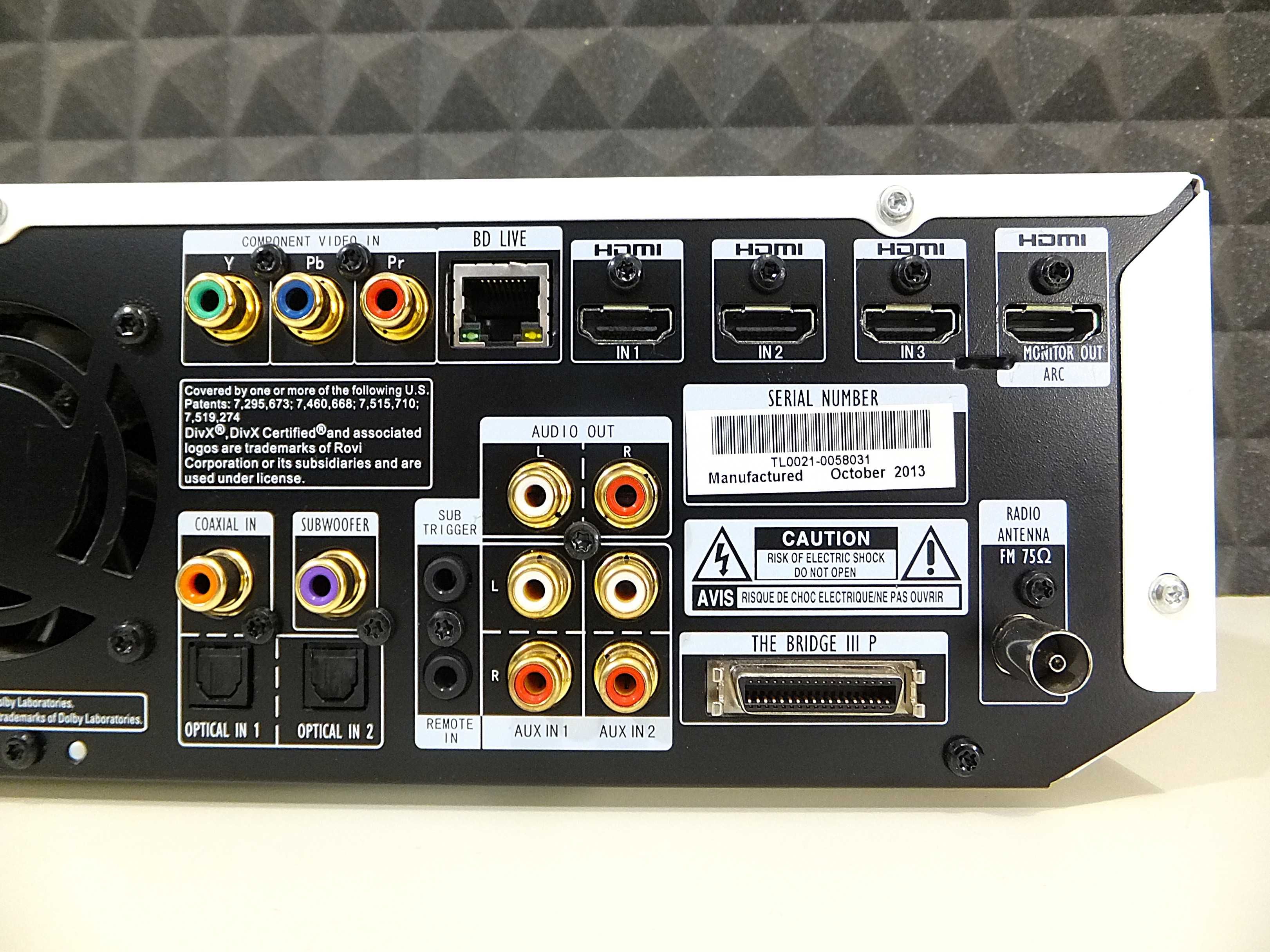 Amplituner stereo 2.1 z odtwarzaczem blu-ray HARMAN KARDON BDS 270