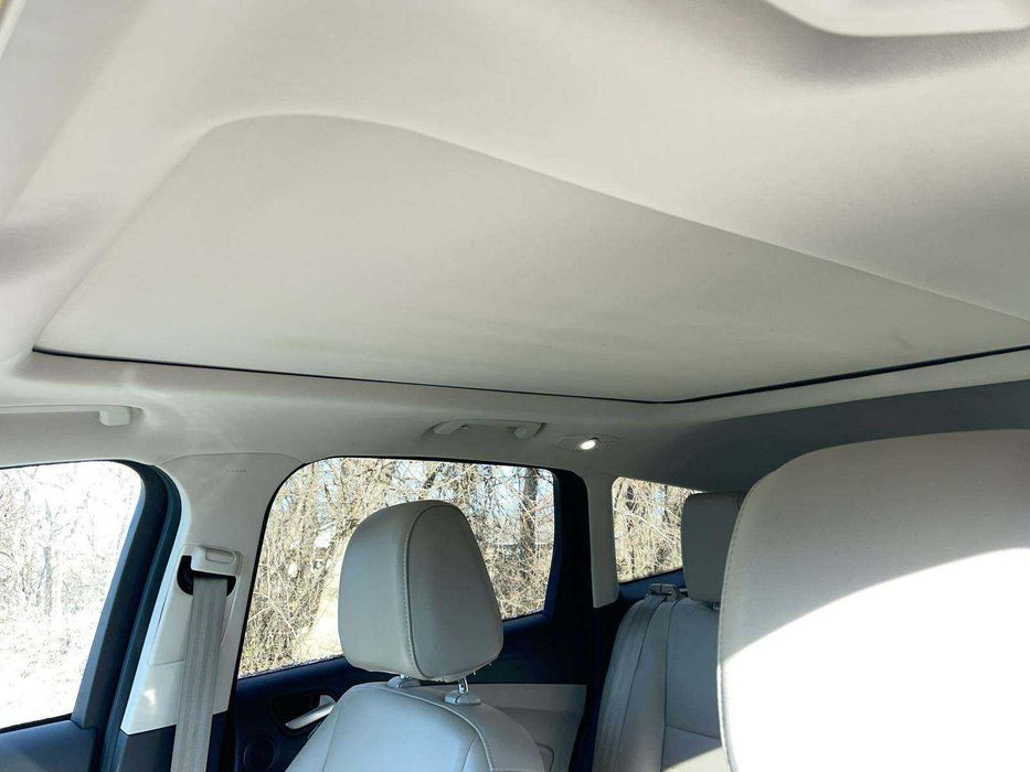 Ford Escape Titanium 2016 року