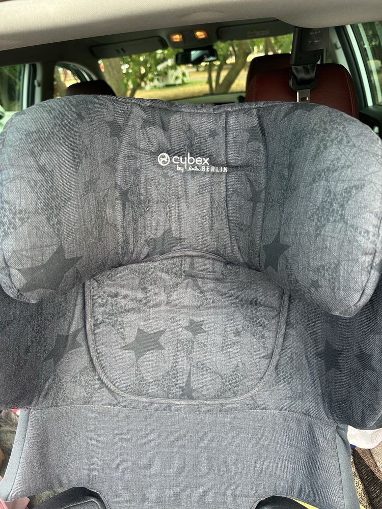 Продам автокресло Cybex Juno fix 9-18 кг
