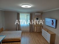 Квартира в Фонтанке с современным ремонтом.