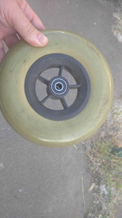 Колеса для тачки (пенополиуретановое)