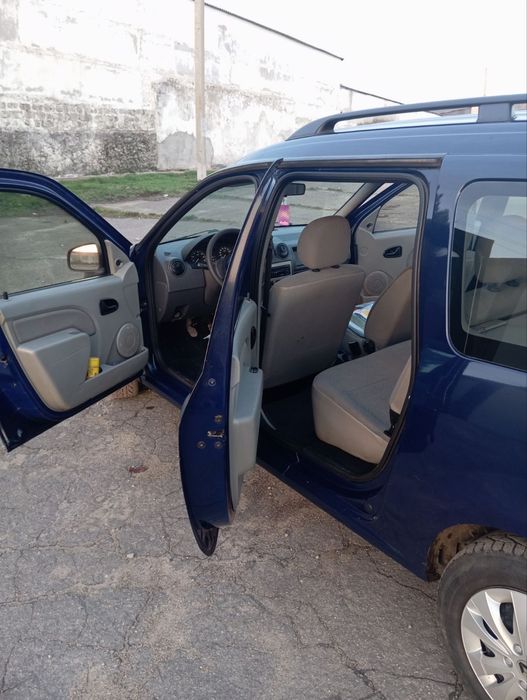 Продаю Рено логан  мсв