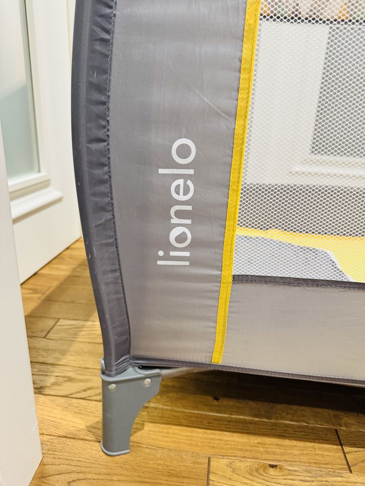 Wielofunkcyjne łóżeczko turystyczne Lionelo Seven Plus Yellow Scandi
