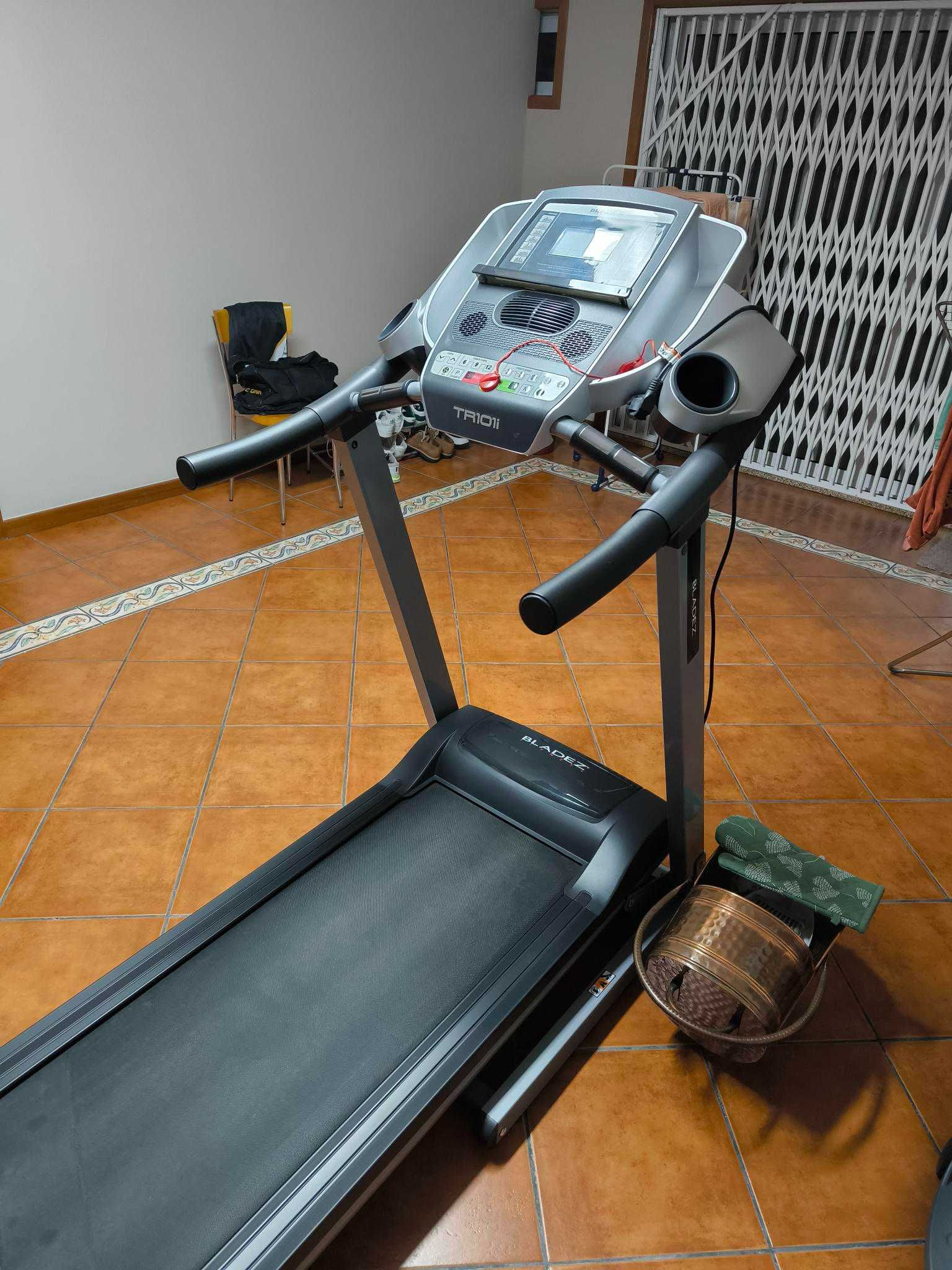 Passadeira Bladez Fitness TR101i