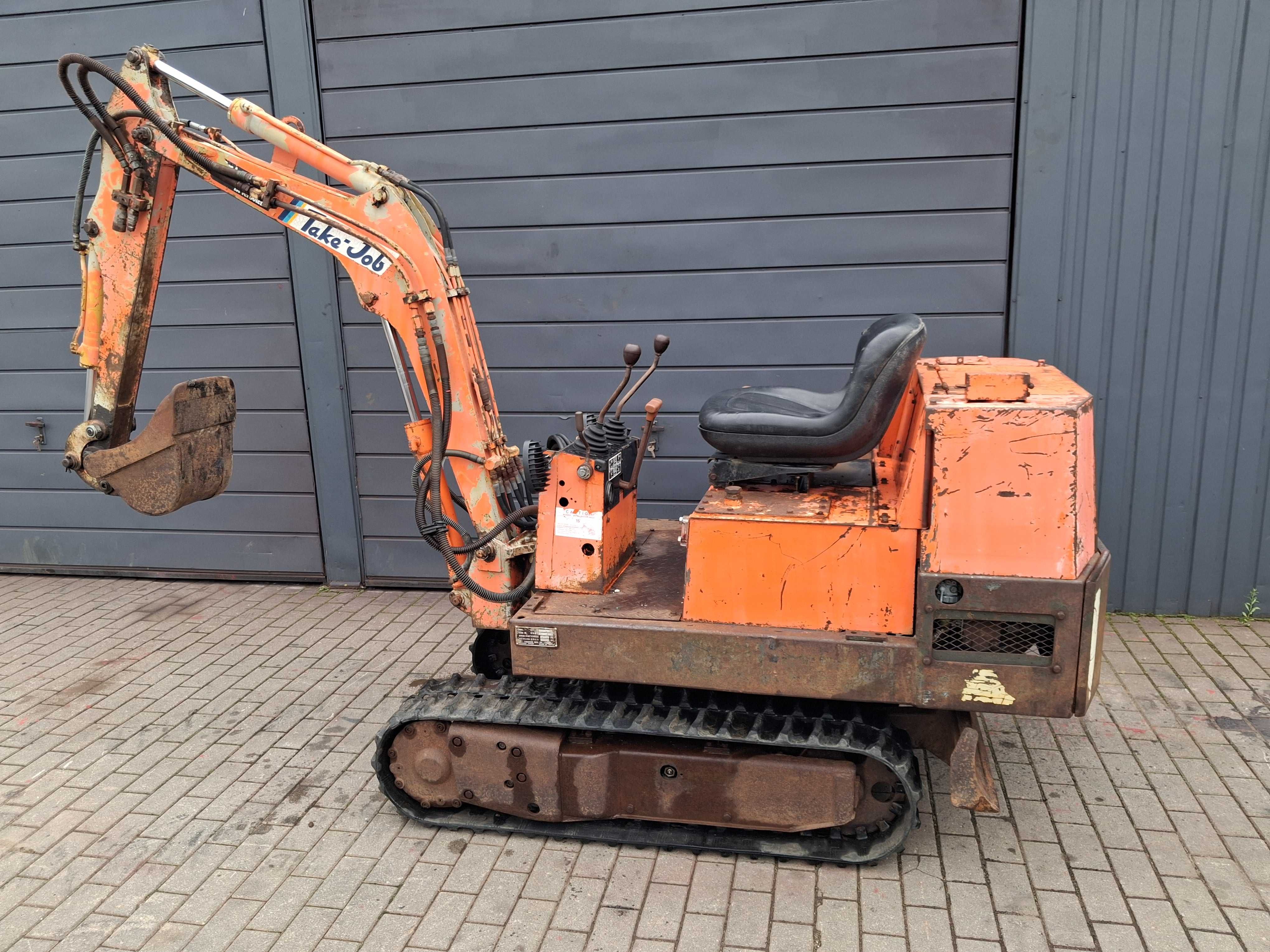Minikoparka Takeuchi TB12 silnik Yanmar 3 cylindry