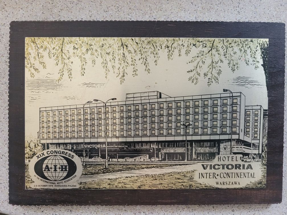 Hotel Victoria 1978 XIX Congress A.I.H. - 19/13 cm - drzewo, metal
