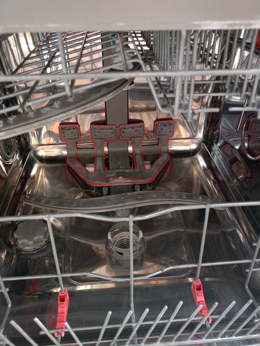 Zmywarka Whirlpool do zabudowy 60na część